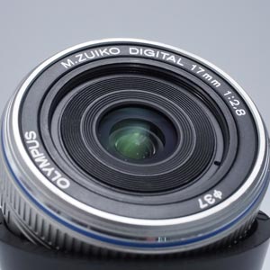 OLYMPUS 中古 M.ZUIKO DIGITAL 17mm F2.8 Aランク AAC347479