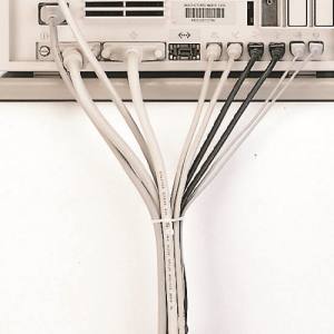 サンワサプライ SANWA SUPPLY OAねじラー CA-611WN